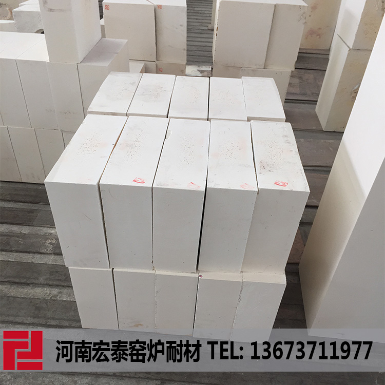 熔化深色玻璃的电熔窑的操作